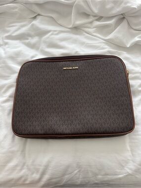 MK Laptop Sleeve